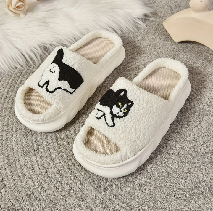 Elizabeth´s Cat Slippers