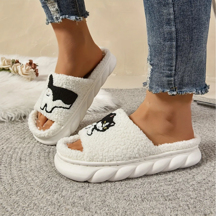 Elizabeth´s Cat Slippers